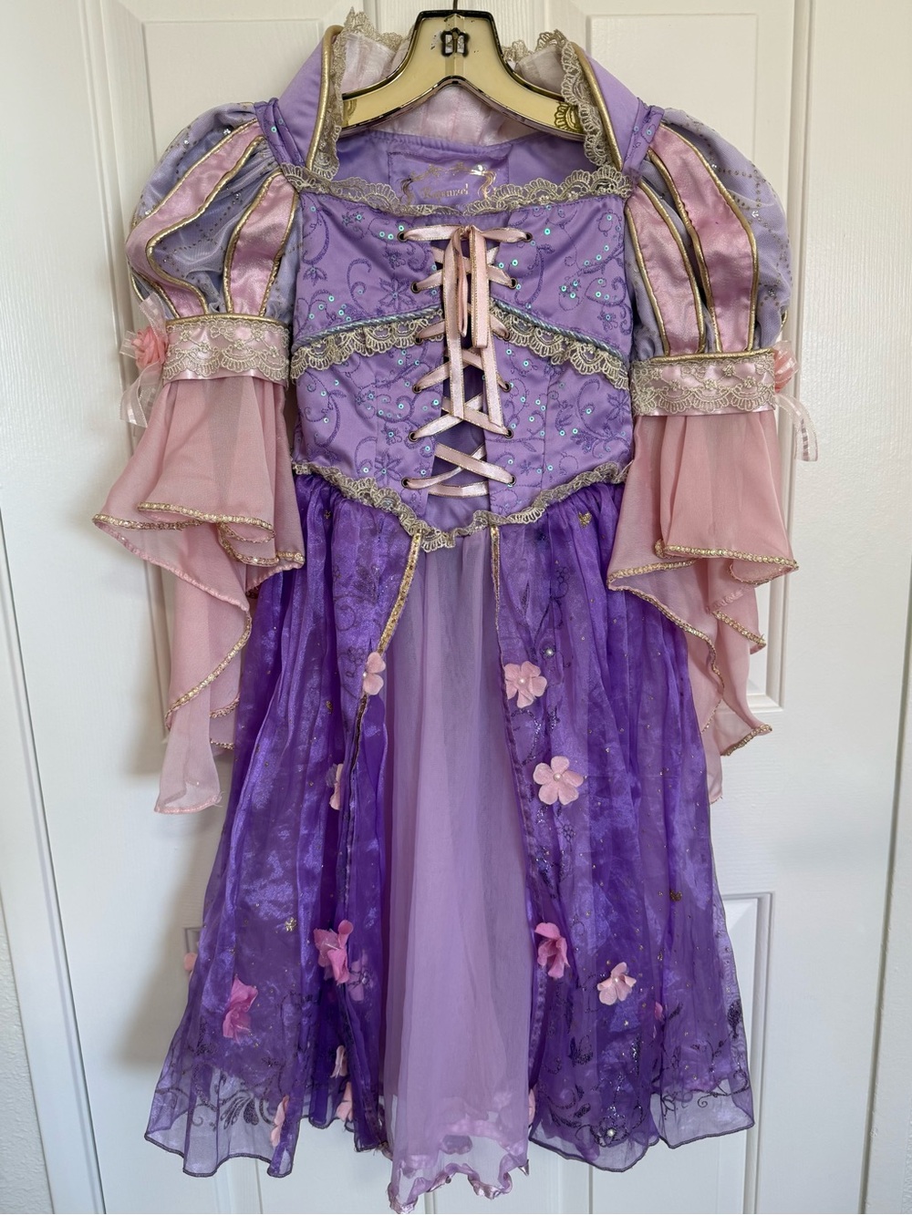 Size 5 Disney Store Rapunzel Limited Edition Gown 1 of 2000